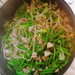 母の風味-河南は麺を蒸発させます（炎のような役割の顔がゆっくりと火で覆われた鍋で沸騰します）  /にがり顔）練習方法6 