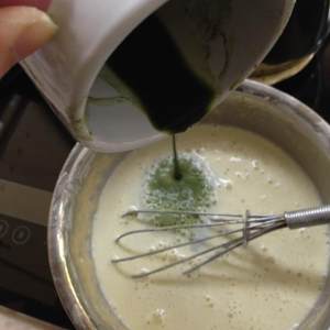 LADY M wipes tea 1000 but beautiful cake / the practice measure of 1000 cake Green Tea Mille Crepes 4