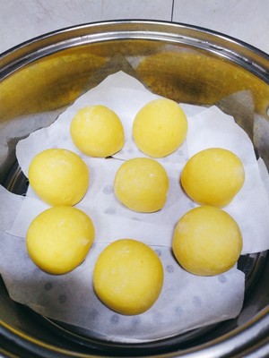 The practice measure of the pumpkin steamed bread that fine fine makes 16