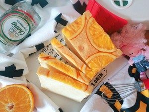 The practice measure of orange sweet biscuit 12