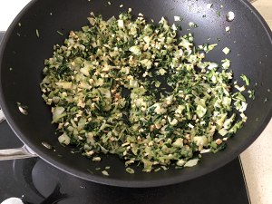 Ma Lan頭のキャベツが豆を揚げて作業する5