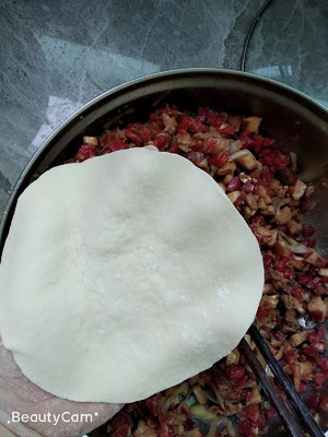 The practice step that takes 5 pork turnip steamed stuffed bun at a heat 6