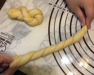 The practice measure that loose honey suckles sweet fried dough twist 5