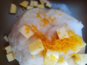 The practice measure of orange sweet biscuit 2