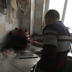 The practice move that child father makes the meal that get a meal 2