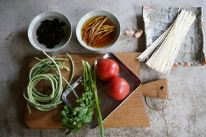 Talk about a day to make food 005 Yun beautiful the practice measure of tomato noodles in soup 1