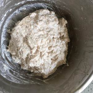 The practice measure of the whole wheat mild package that bread machine kneads 1