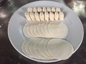 Water moves dough---Chinese cabbage dumpling (add video) practice measure 1