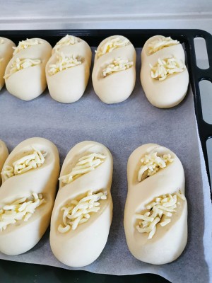 Exceed softness - the practice measure of hot dog biscuit 13