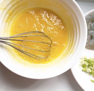 Super tender the practice measure that slippery shelled fresh shrimps stews an egg 4