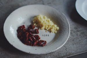The practice measure of kidney bean of dry stir-fry before stewing 6