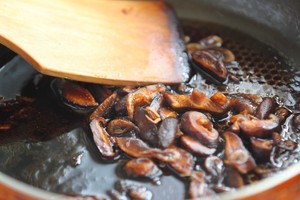 The practice measure of Xianggu mushroom oily meal 4