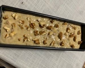 The practice measure of banana walnut cake 4
