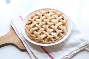 Hand of breakfast of 18 months of children catchs cake edition apple pie (low candy edition) practice measure 13