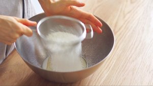 A few minutes sweet aspic of sweet taro grandma coils / coil not to crack a recipe + fresh sweet taro butter + the entrance changes a grandma to freeze namely / bake video cake piece 7 " thin roll " practice measure 5