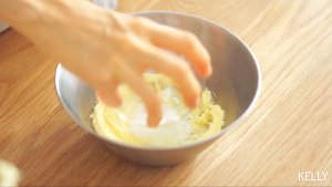 The Durian floret of pink of sweet crisp continous / bake video biscuit piece the practice measure of 3 8