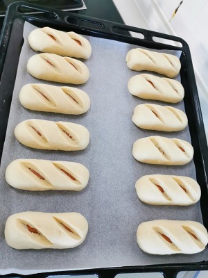 Exceed softness - the practice measure of hot dog biscuit 10