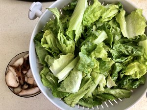 The practice measure of lettuce of braise of Xianggu mushroom of element oyster sauce 1