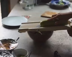 The practice measure of the pumpkin that scoop up juice 2