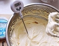 The practice measure of cake of dried fruit pound 5