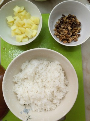 Xianggu mushroom potato fries a meal -- the practice measure of the cookbook of element darling 1