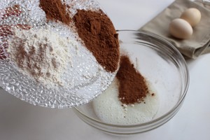 Delicious to weeping Aoliao the practice measure of cake of salted butter box 2