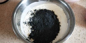 Spring filling calcium? Darling complementary the practice measure of the steamed bread of black sesame seed that eat 1