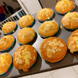 Ma of Yue Mei of silk of coco of grandma of coco of quick worker of breakfast of low card of low candy of 10 minutes of families, cherry, tendril, La Mei, mulberry fragrance cake (Muffin) practice measure 19
