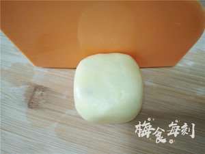 Net Gong Xiangyu is violet cake of beans of potato celestial being, the practice step that requires a pan only 14