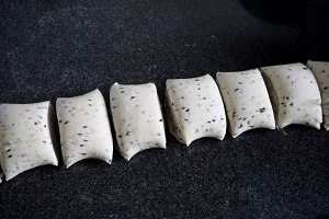Black sesame seed blossoms the practice measure of the steamed bread 15