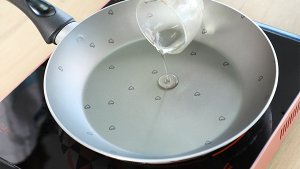 The practice measure of cake of double lubricious omelette 5