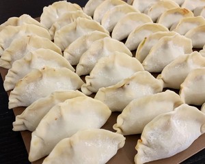 The practice measure of assorted pork dumpling 7