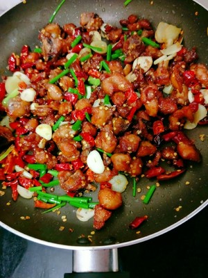 The practice measure of the man of hot pepper chicken that exceeds go with rice 11