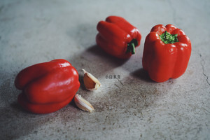 The practice measure that meaning type bakes summer of ^ of colour any of several hot spice plants to feed ^ gently 1