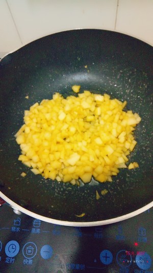 The practice measure of apple pie of skin of golden crisp dumpling 4