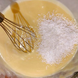 Ma of Yue Mei of silk of coco of grandma of coco of quick worker of breakfast of low card of low candy of 10 minutes of families, cherry, tendril, La Mei, mulberry fragrance cake (Muffin) practice measure 14