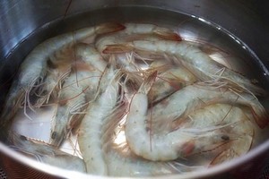 The practice measure of seafood chow mien 1