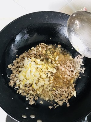 The practice measure of face of fried bean sauce 6