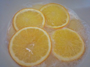 The practice measure of orange sweet biscuit 4