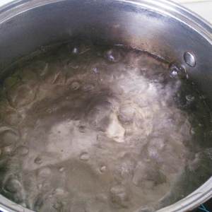 A bowl of red noodles in soup (dawdler edition) practice measure 1