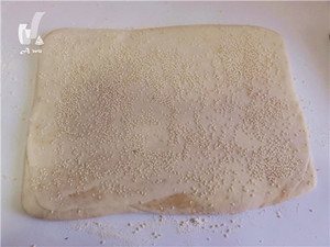 The practice measure of the sweet multi-layer steamed bread that drop a tooth 20