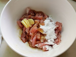 ホットピクルスマスタードの塊茎の細切り肉を家庭でもできるように、 甘くて食欲をそそる、麺はおいしいです。シャンドゥは残り2の練習尺度ではありません2 