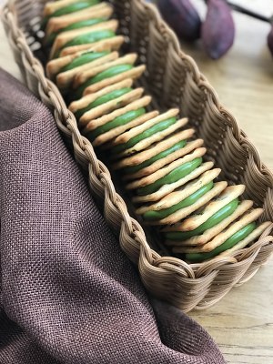 The practice measure of Niu Za biscuit 20
