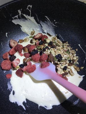 The practice measure with the strawberry crisp snowflake that learns to be met 5