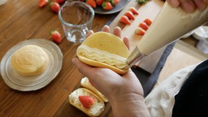 The practice measure that the strawberry cake of the sweetmeats inn Le Bread Lab with the most popular Korea coils 17