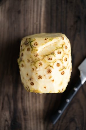 The practice measure that chocolate crackling pineapple puts on the ice 6