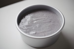 The practice measure of cake of evaporate of appetizing black rice 11