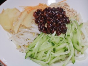 The practice measure of face of super and delicious fried bean sauce 2