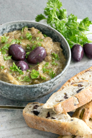 The practice measure that suits the aubergine of summer to touch sauce most 6