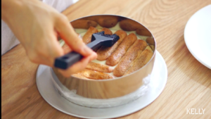 Carry rummy revive / simple and easy yoke disinfects a law, the point that finger biscuit does not float. / " sponge reachs his to derive " bake video cake piece the practice measure of 4 18